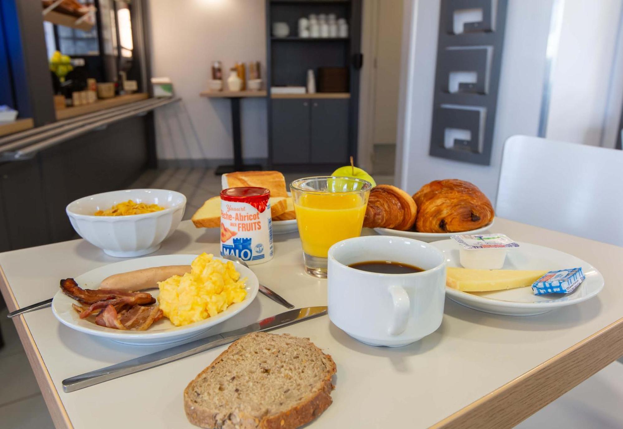 B&B Hotel Blois Sud Vineuil Vineuil  Екстериор снимка